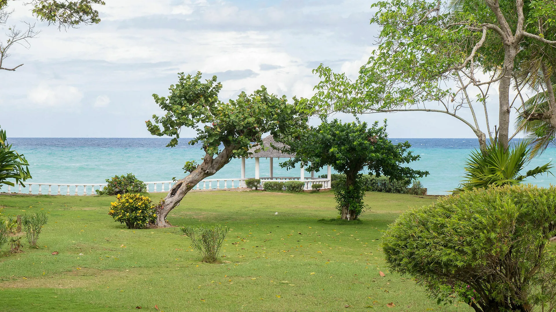 Villa Viento Tower Isle 3*,