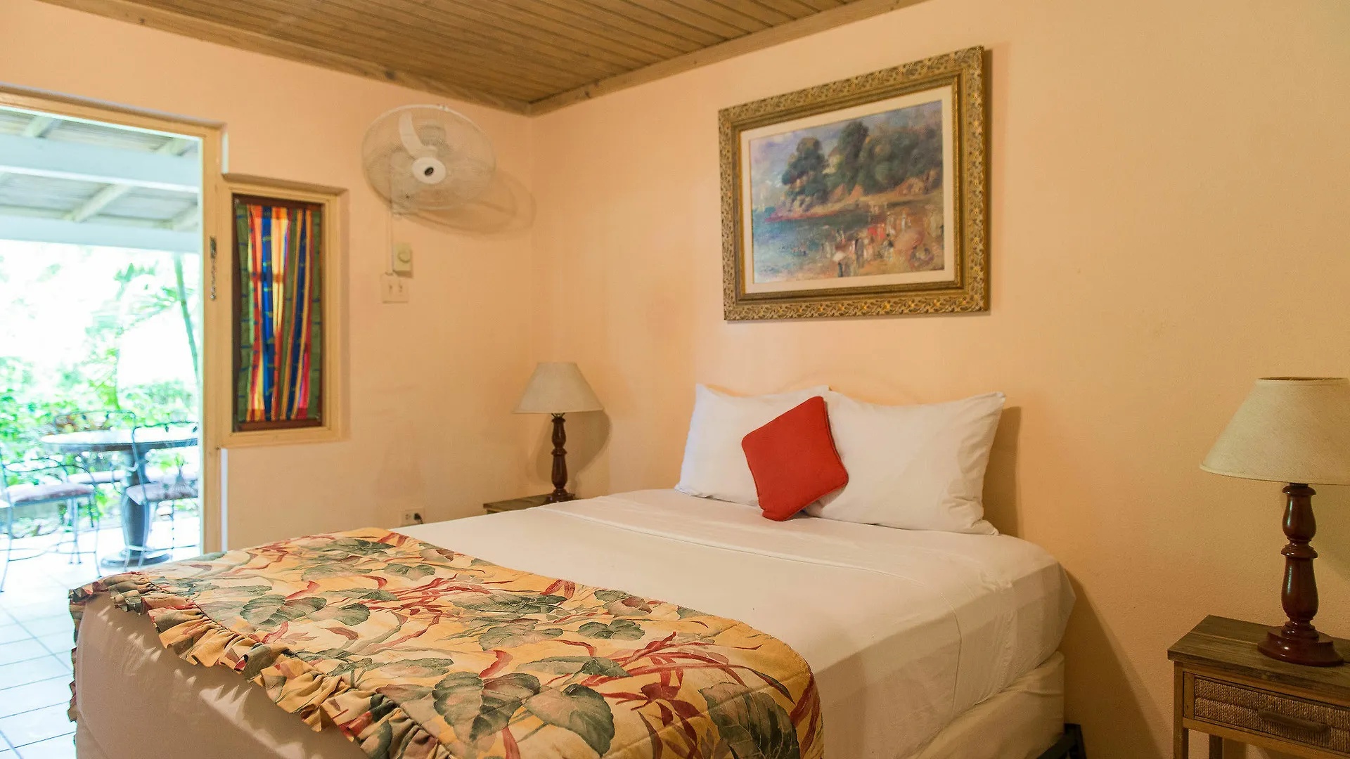 Villa Viento Tower Isle Hotel
