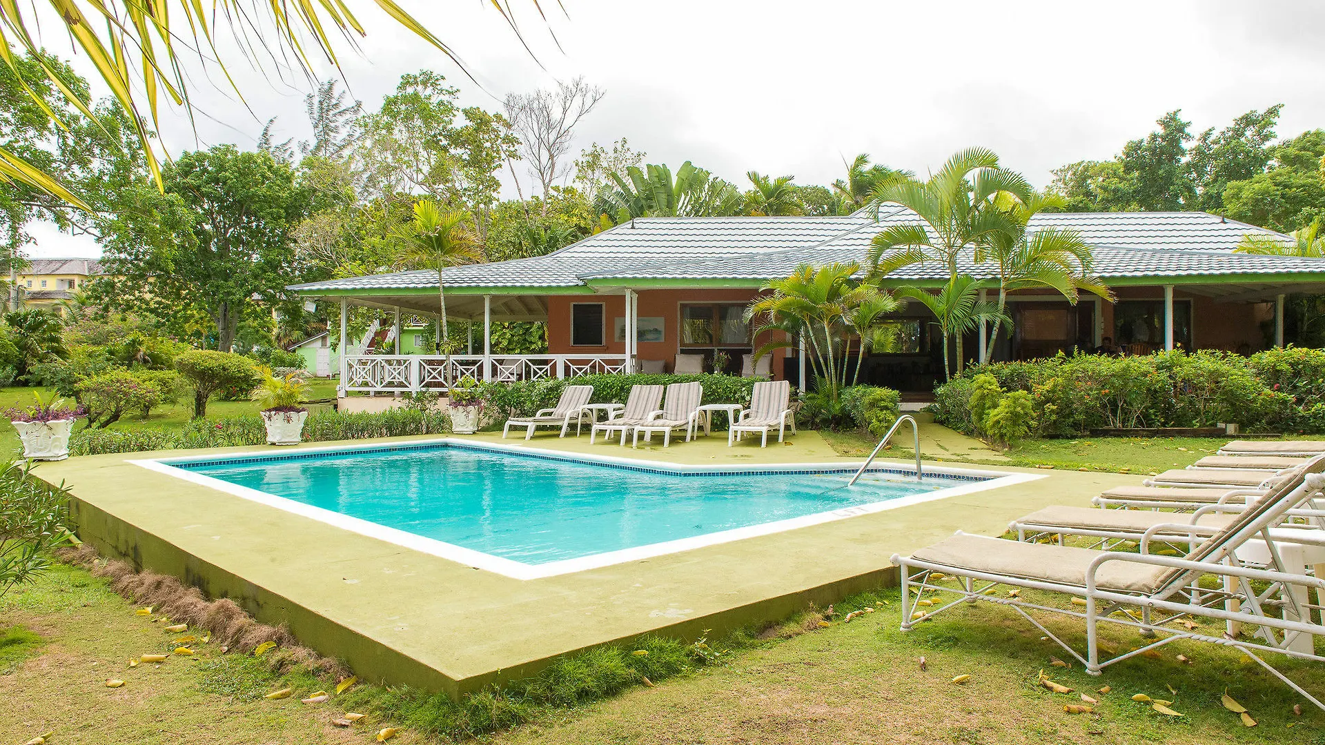 Villa Viento Tower Isle 3*,